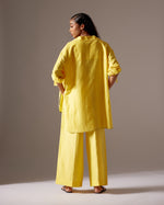 Load image into Gallery viewer, YELLOW LINEN FACE OVERSIZED JACKET CO-ORD
