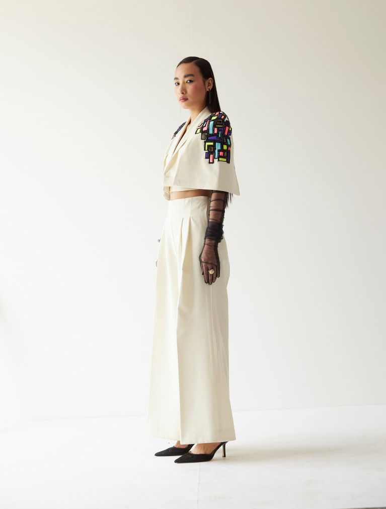BUILDING RAISED SHOULDER CROPPED JACKET WITH TROUSERS CO-ORD SET
