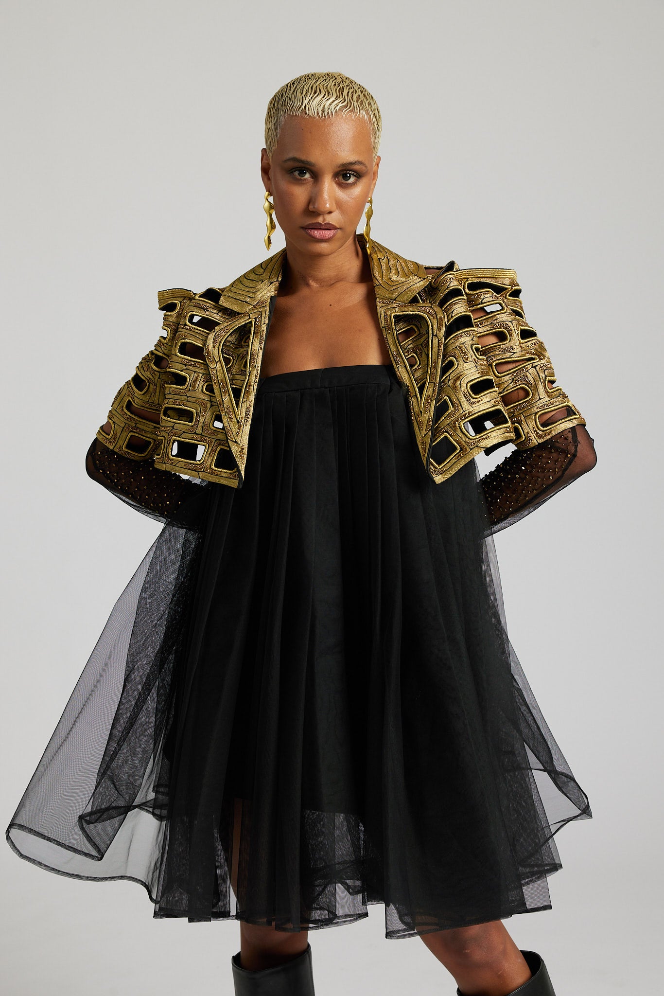 Metallic Bricks Full Cut-out with Hard Net Skirt