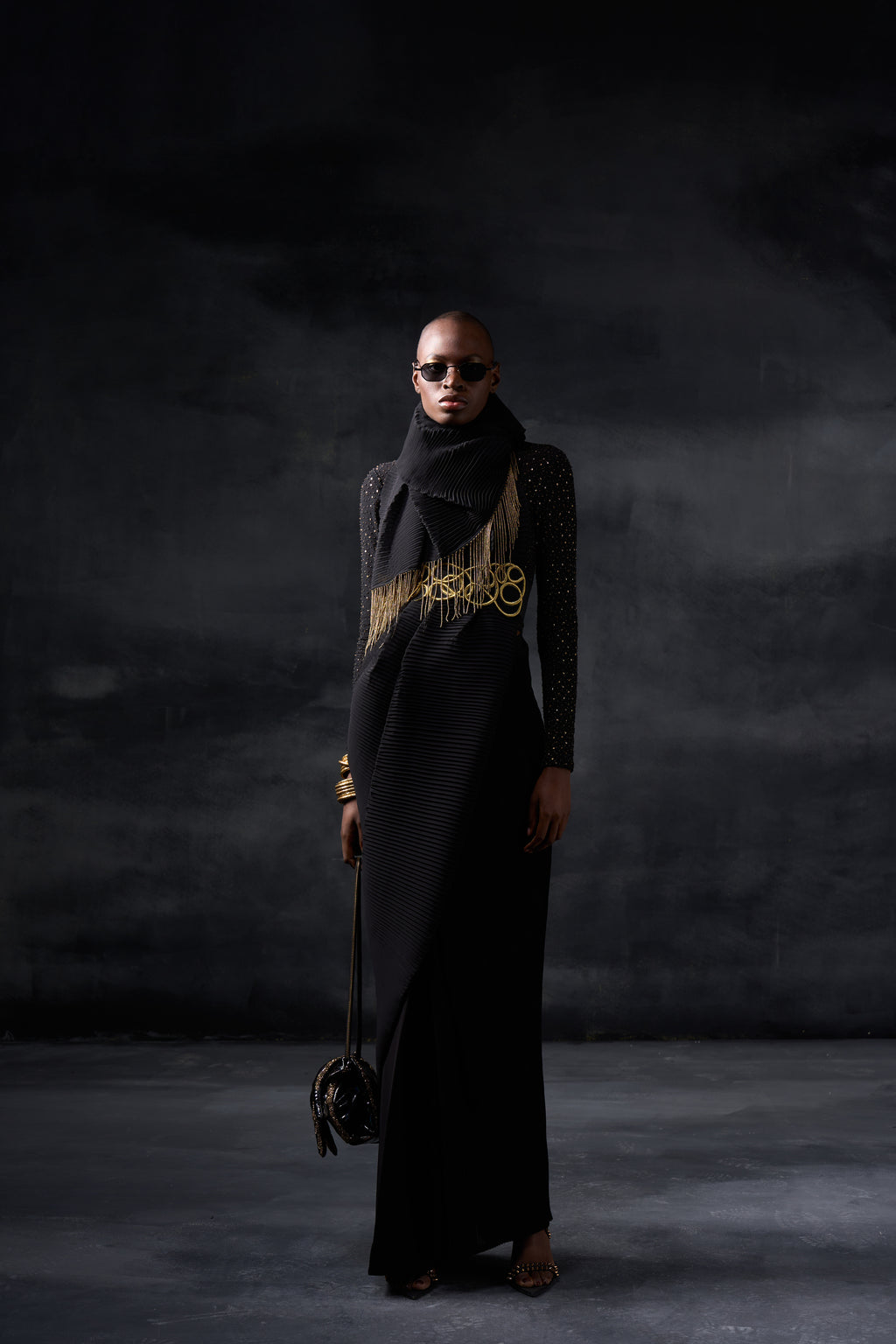 Pre drape saree with gilded belt