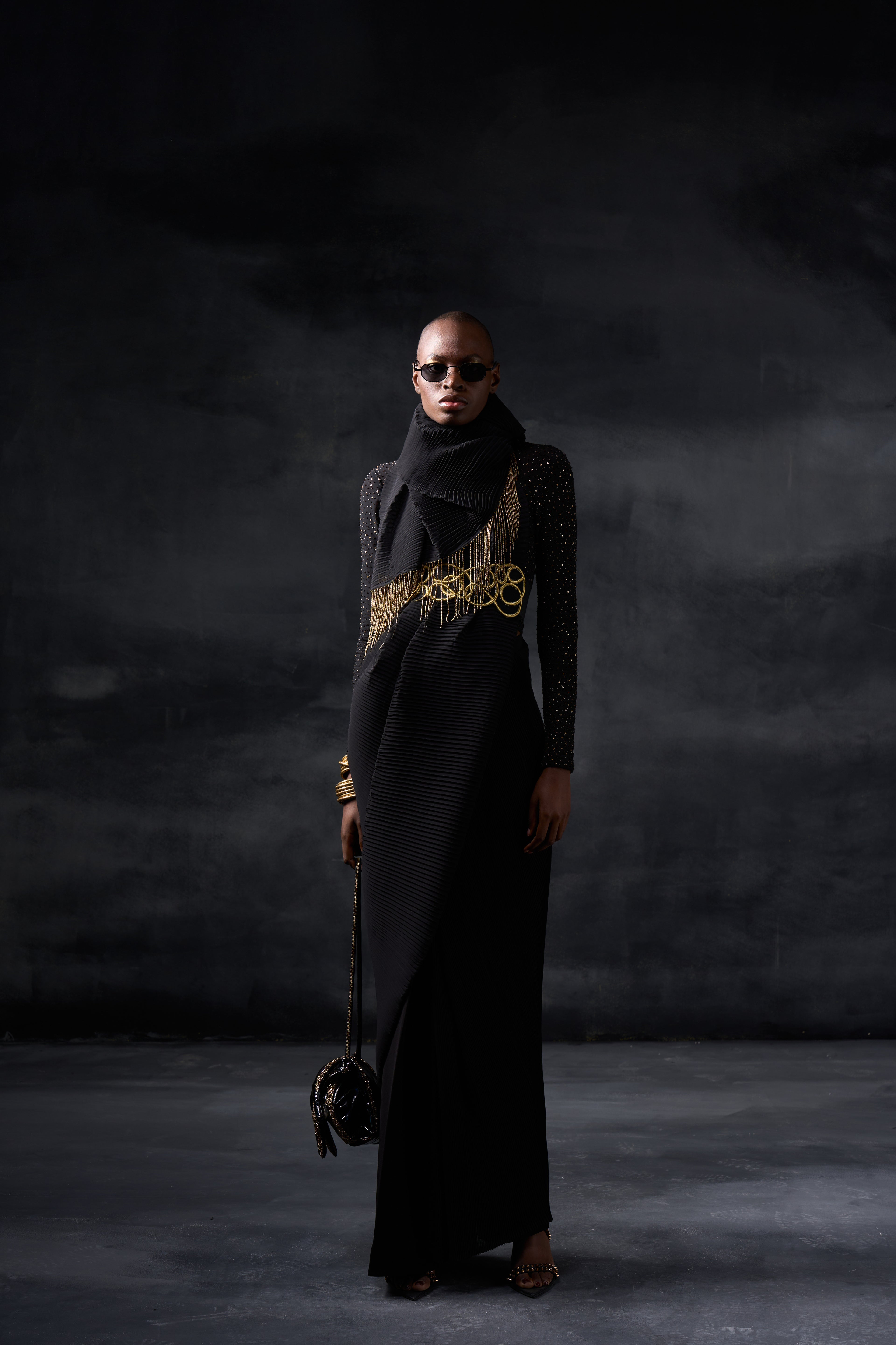 Pre drape saree with gilded belt